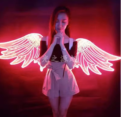 LED 翅膀 (LED Wings)