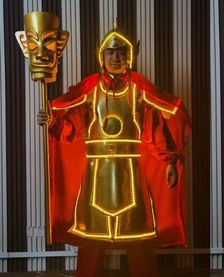 LED盔甲 (LED Armour)